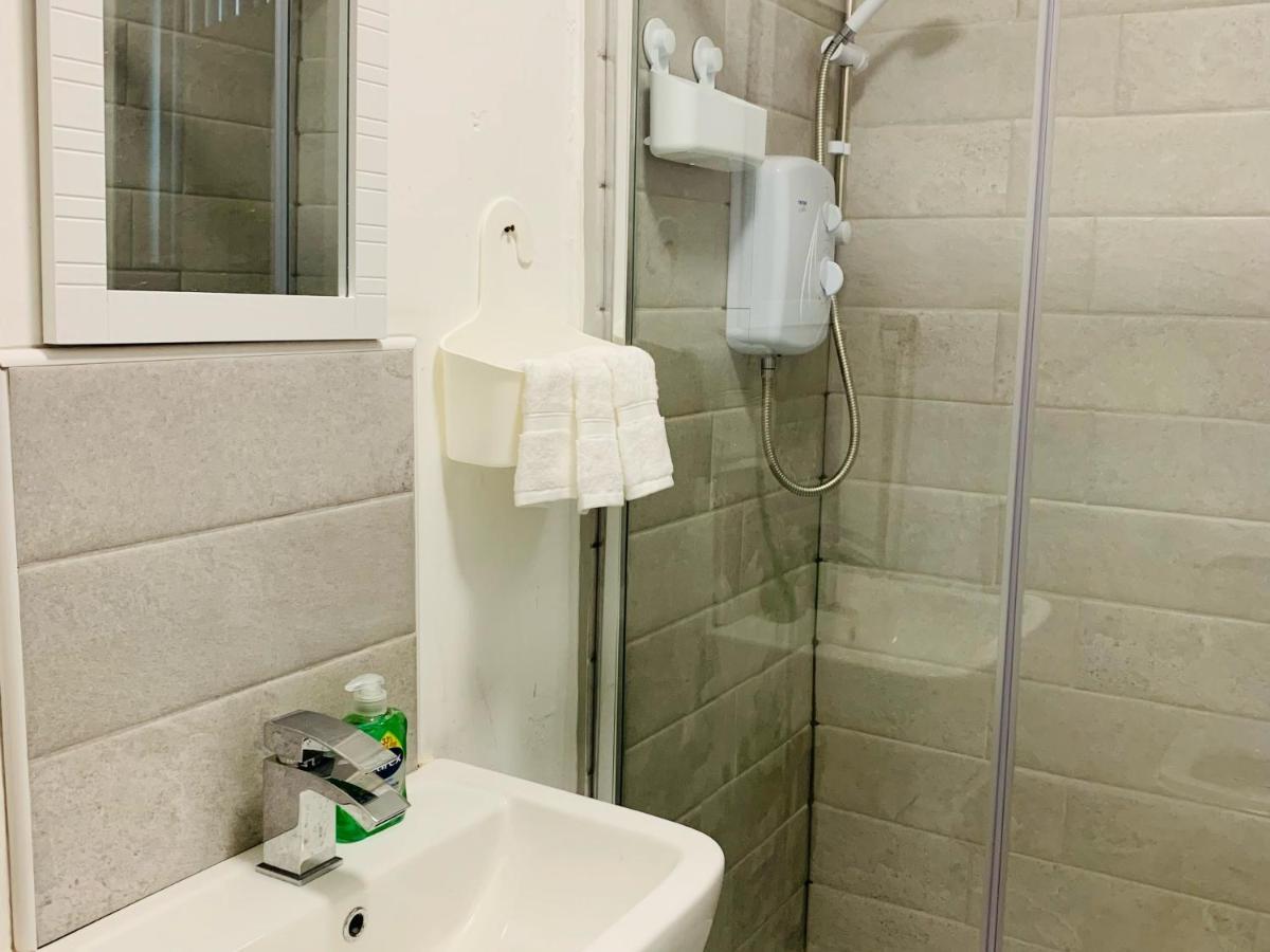 Marina Apartments Bradford  Dış mekan fotoğraf